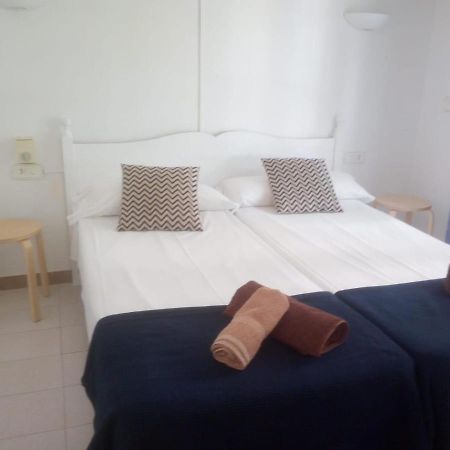 Apartamentos Playa Park Brisas Son Xoriguer Cala en Bosc Eksteriør bilde